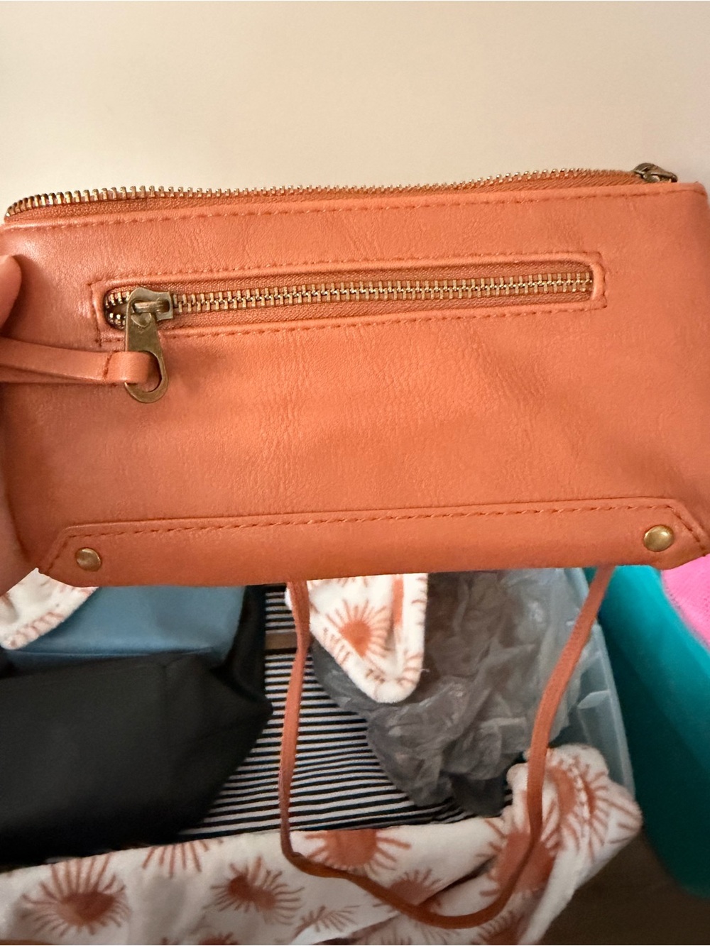 Universal Thread Coral Crossbody Wallet with Front Zip Pocket